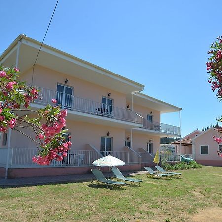 Botzoris Apartments Sidárion Buitenkant foto