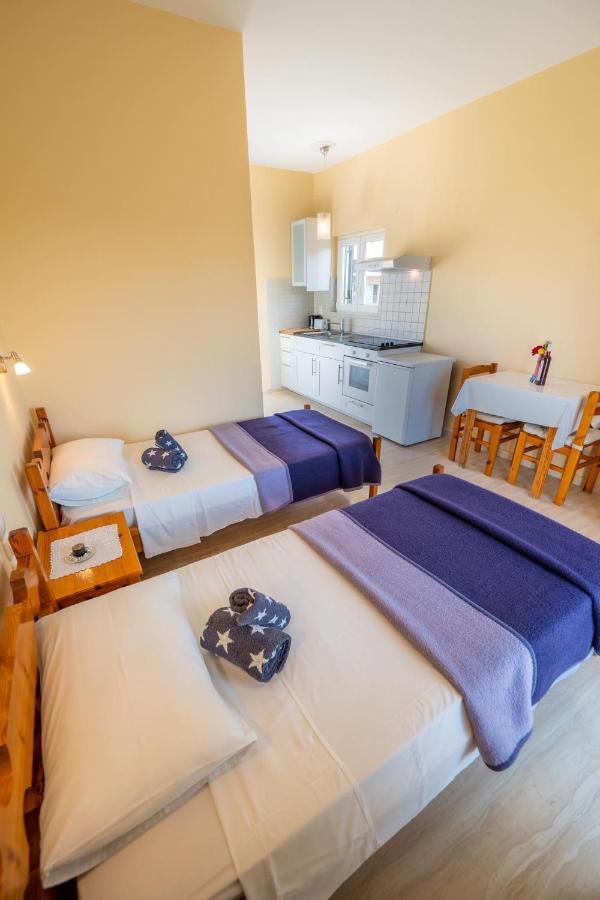 Botzoris Apartments Sidárion Buitenkant foto